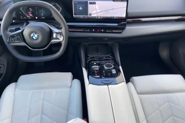 BMW 540 d 48V xDrive - foto 4 di 8