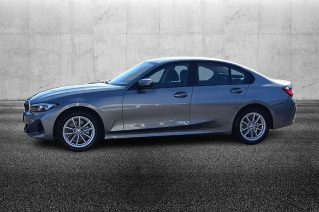 BMW 320 d 48V xDrive - foto 3 di 4