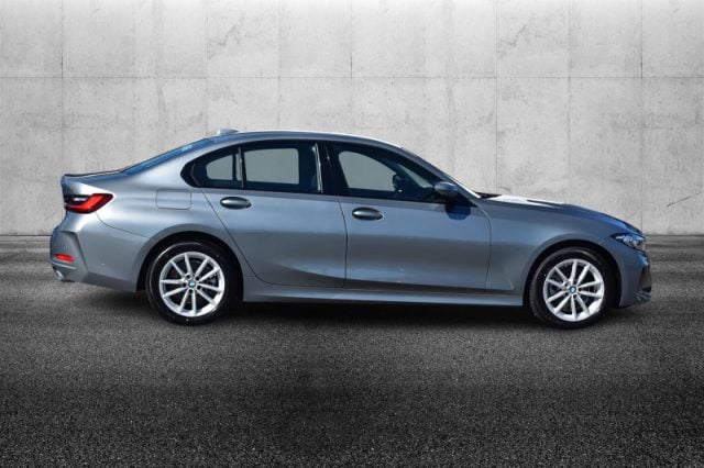 BMW 320 d 48V xDrive - foto 4 di 4