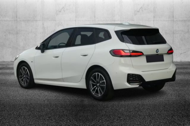 BMW 220 d 48V Active Tourer Msport - foto 3 di 4