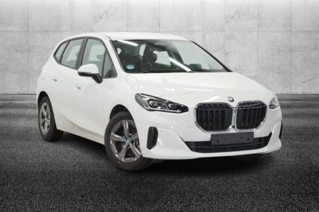 BMW 218 d Active Tourer - foto 2 di 8