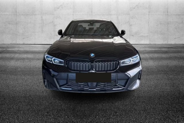 BMW 330 i Msport - foto 4 di 4