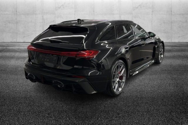 Audi RS 5 Avant e-hybrid S tronic quattro A5 3&ordf; ser - foto 3 di 4