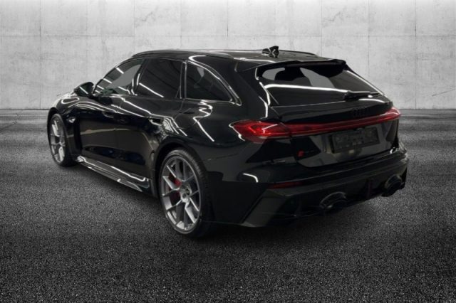 Audi RS 5 Avant e-hybrid S tronic quattro A5 3&ordf; ser - foto 4 di 4