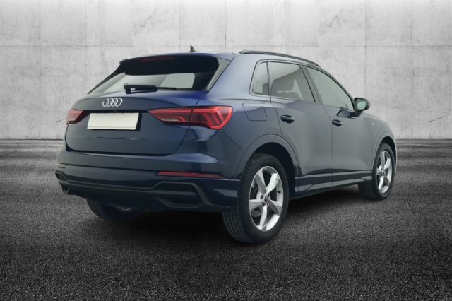 Audi Q3 35 TDI S tronic S line edition - foto 3 di 4