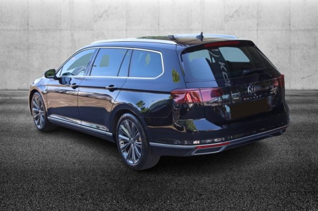 Volkswagen Passat Variant 2.0 TDI SCR 200 CV 4MOTION DSG Executive - foto 2 di 4
