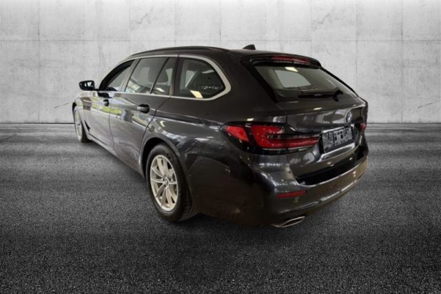 BMW 520 d 48V xDrive Touring Business - foto 4 di 4