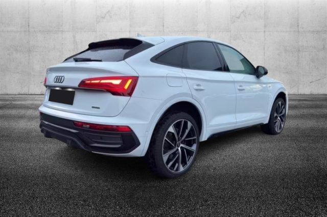 Audi Q5 SPB 40 TDI quattro S tronic S line - foto 2 di 4