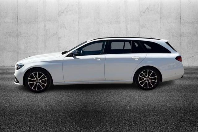 Mercedes-Benz E 200 d S.W. Auto Business Sport - foto 3 di 8