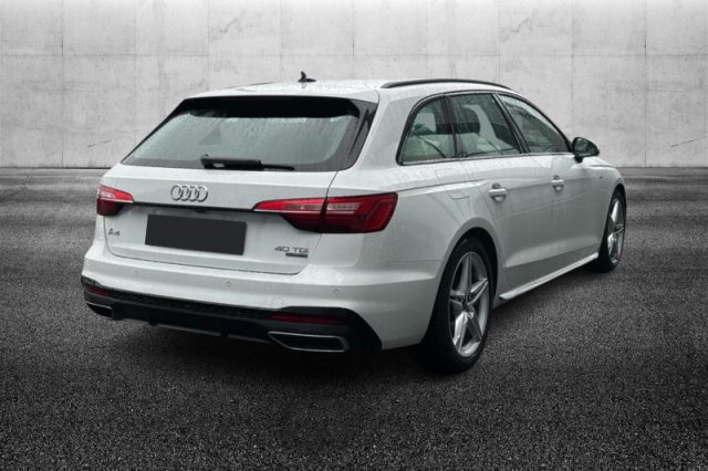 Audi A4 Avant 40 TDI quattro S tronic S line edition - foto 2 di 4
