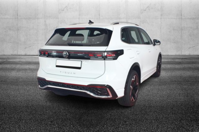 Volkswagen Tiguan 2.0 TDI 150 CV DSG R-Line - foto 4 di 4
