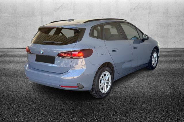 BMW 218 d Active Tourer - foto 2 di 7