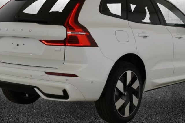 Volvo XC60 T8 Plug-in hybrid AWD automatico Plus Dark - foto 4 di 4