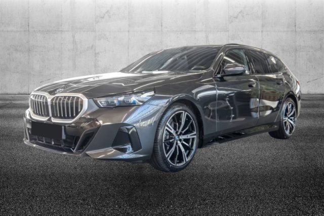 BMW 520 d 48V sDrive Touring Msport semestrale a PIEVE DI CENTO