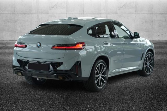 BMW X4 xDrive30i 48V Msport - foto 2 di 4