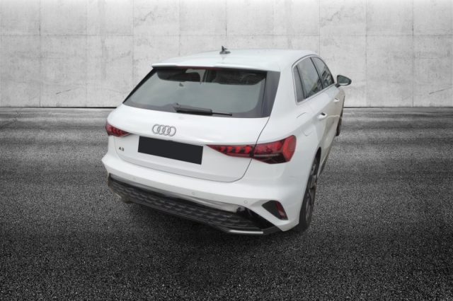 Audi A3 SPB TFSI e 150 kW S tronic S line edition - foto 2 di 3