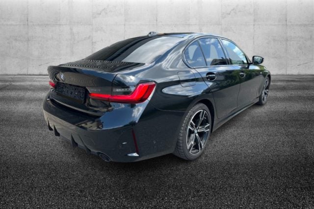 BMW 318 d 48V Msport - foto 4 di 8