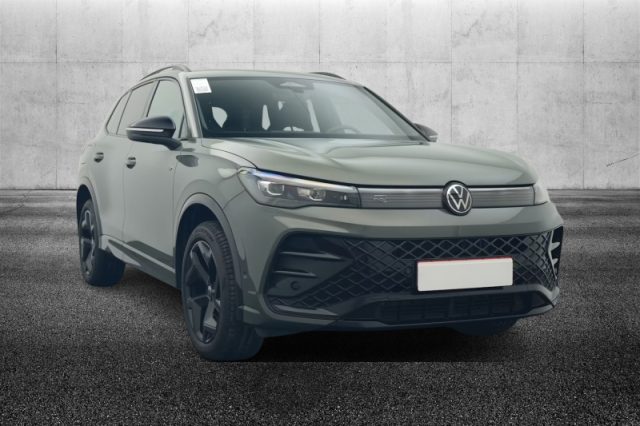 Volkswagen Tiguan 2.0 TDI 193 CV DSG 4MOTION R-Line usato a PIEVE DI CENTO