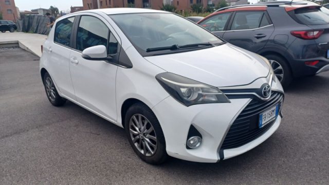 Toyota Yaris 1.0 5 porte Cool - foto 3 di 4