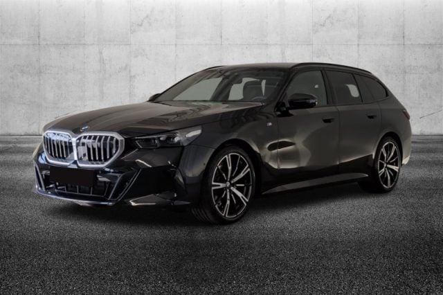 BMW 520 d 48V sDrive Touring Msport semestrale a PIEVE DI CENTO