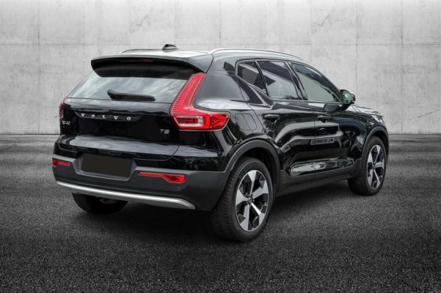 Volvo XC40 T2 automatico Core - foto 2 di 4