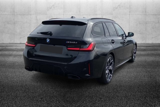 BMW 340 M d 48V xDrive Touring Serie 3(G20/1-80/1) - foto 2 di 8