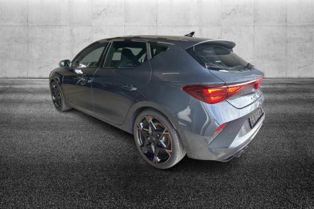 CUPRA Leon 2.0 TSI 300 CV DSG VZ - foto 2 di 4
