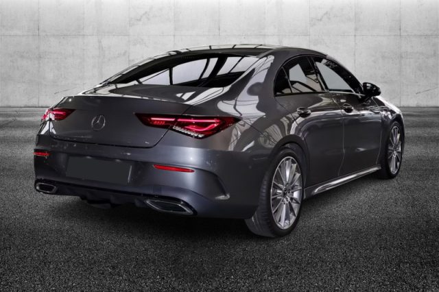 Mercedes-Benz CLA 200 Automatic 4Matic Premium - foto 2 di 4
