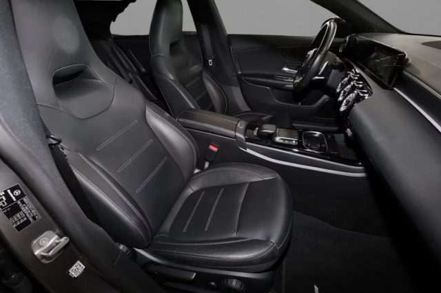 Mercedes-Benz CLA 200 Automatic 4Matic Premium - foto 4 di 4