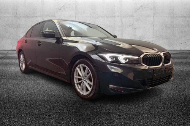 BMW 320 d 48V xDrive - foto 2 di 4