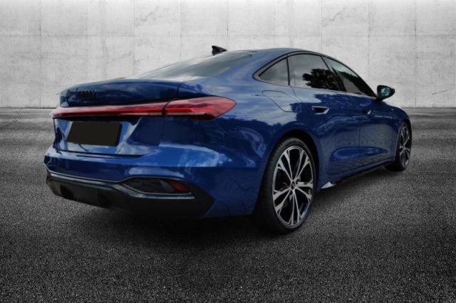 Audi A5 TDI 150 kW mHEV+ S tronic S Line edition - foto 2 di 4