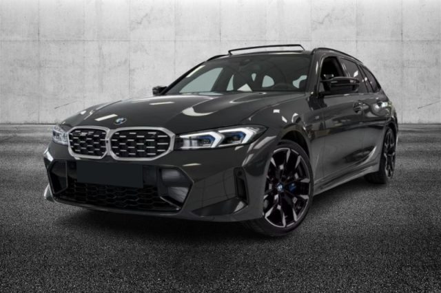 BMW 340 M i 48V xDrive Touring Serie 3(G20/1-80/1) semestrale a PIEVE DI CENTO