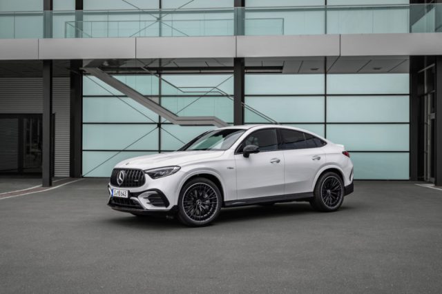 Mercedes-Benz GLC 300 e hybrid EQ 4Matic Coupé AMG Line Advanced - foto 2 di 4