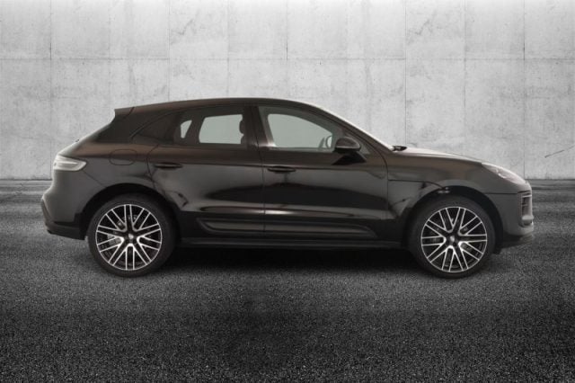 Porsche Macan 2 - foto 3 di 4