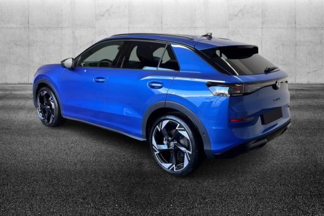 Volkswagen T-Roc 1.5 eTSI ACT 150 CV DSG R-Line - foto 2 di 4