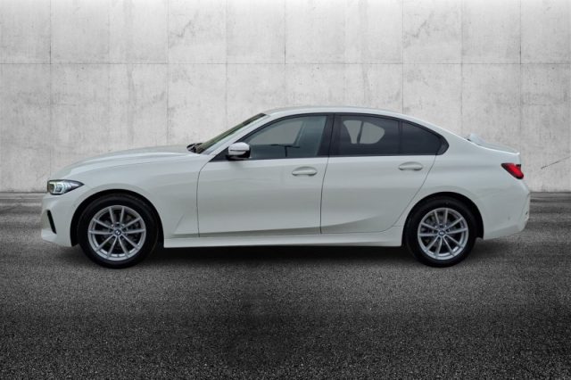 BMW 318 d 48V - foto 3 di 4