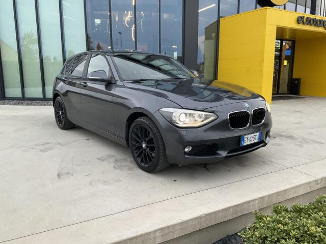 BMW 120 d xDrive 5p. Unique - foto 2 di 4