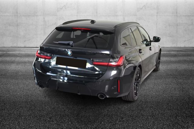 BMW 320 d 48V Touring Msport Pro - foto 2 di 4