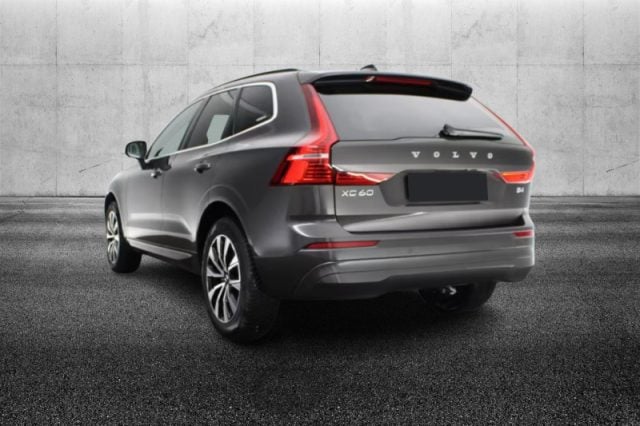 Volvo XC60 B4 (d) automatico Core - foto 4 di 4