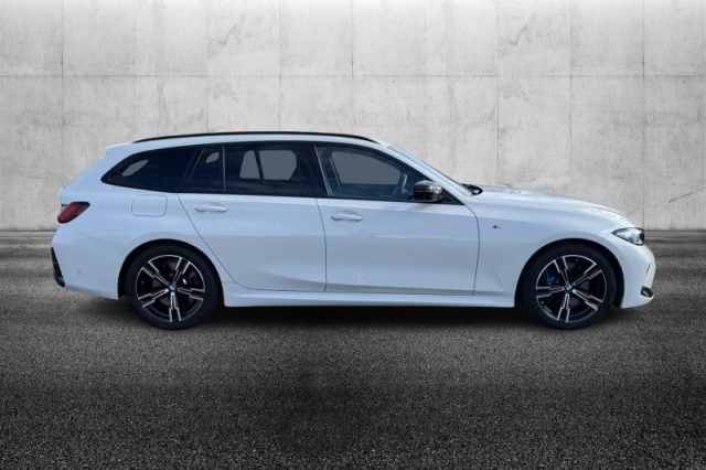 BMW 340 M d 48V xDrive Touring Serie 3(G20/1-80/1) - foto 3 di 4