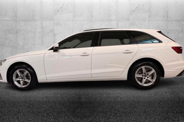 Audi A4 Avant 30 TDI/136 CV S tronic - foto 3 di 4