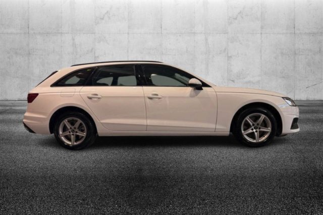 Audi A4 Avant 30 TDI/136 CV S tronic - foto 4 di 4