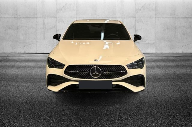 Mercedes-Benz CLA 200 d Automatic AMG Line Premium - foto 4 di 4