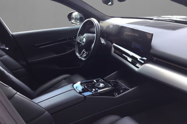 BMW 520 d 48V sDrive Msport - foto 4 di 4