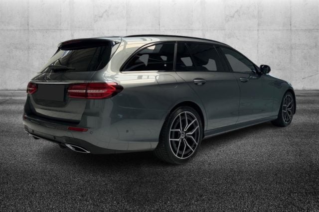 Mercedes-Benz E 220 d Mild hybrid S.W. AMG Line Advanced - foto 3 di 4