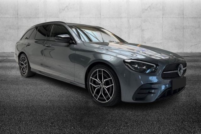 Mercedes-Benz E 220 d Mild hybrid S.W. AMG Line Advanced - foto 2 di 4