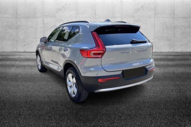Volvo XC40 T2 automatico Essential - foto 3 di 4