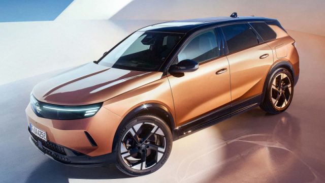 Opel Grandland Hybrid 145 CV EDCT Ultimate - foto 2 di 4