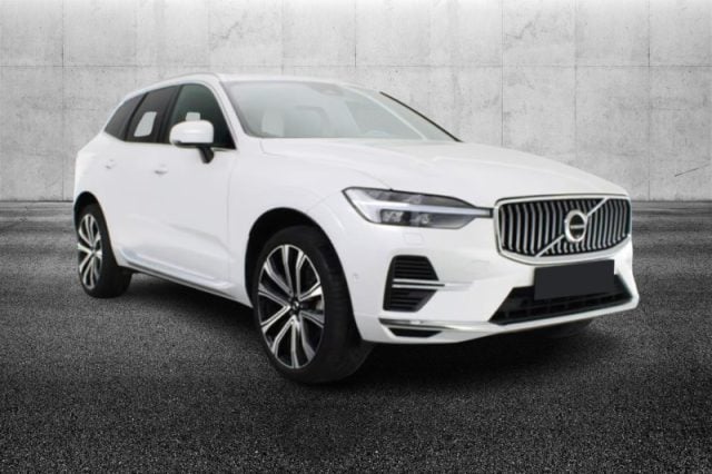 Volvo XC60 T8 Plug-in hybrid AWD automatico Ultra Bright - foto 2 di 4
