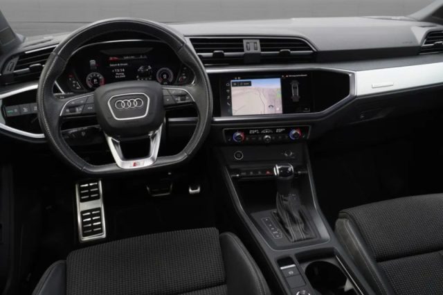 Audi Q3 SPB 35 TFSI S tronic S line edition - foto 4 di 4